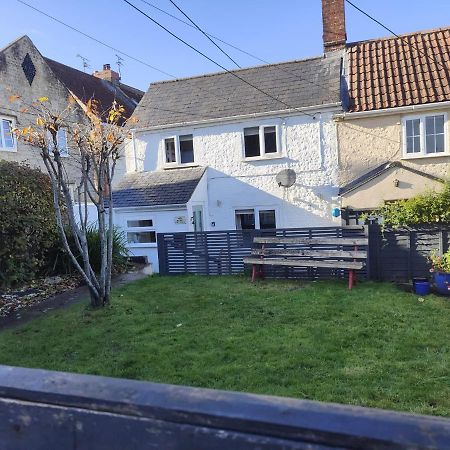 Daisy Cottage Warminster Bagian luar foto
